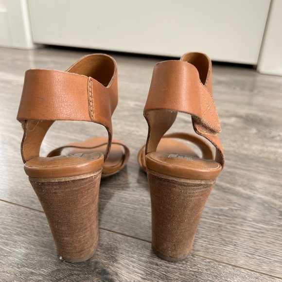 Steve Madden Sandals - Picture 3 of 5